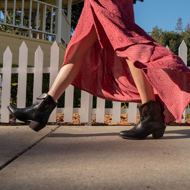 Ariat darlin western boot