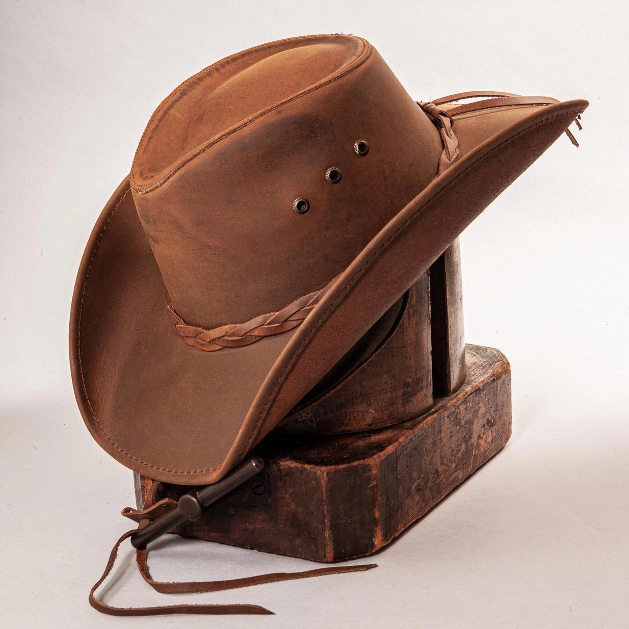 American hat makers Hollywood | Leather Cowboy Hat